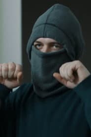 Basil Throckmorten dans le rôle de GRAVEDIGGER