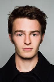 Dylan Summerall as Kyle