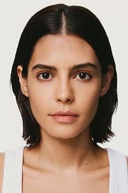 Julia Dalavia as Teté