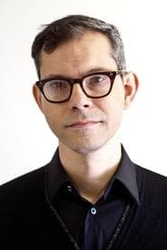 Chris Tenzis dans le rôle de Aaron