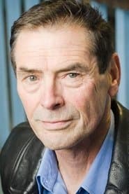 Andrew Gillies as Gus