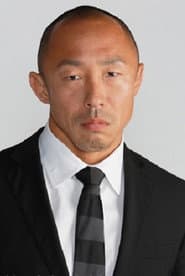 武田幸三 dans le rôle de Buffal