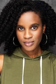 Tai Brown dans le rôle de Elektra