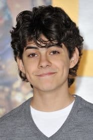 Emjay Anthony dans le rôle de Matt Foster
