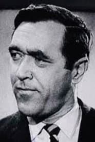 James Chandler dans le rôle de The Doctor