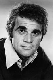 Alex Rocco dans le rôle de Salvatore