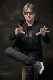 Cyril Morin dans le rôle de Self