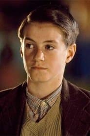 Leigh McCormack dans le rôle de Bud
