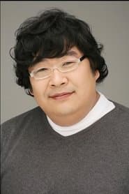 Seo Dong-soo as Dr. Cho