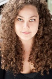 Joanie Martel dans le rôle de Nadia
