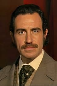 Mariano Vidal Molina dans le rôle de Police Commissioner