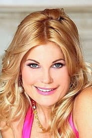 Patrizia Pellegrino dans le rôle de Gina