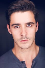 Daniel Reece في دور Deane Whitmore