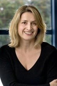 Beatrice Zeilinger dans le rôle de Nun's at Vanessa's funeral