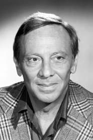 Norman Fell dans le rôle de Mr. Garfinkle
