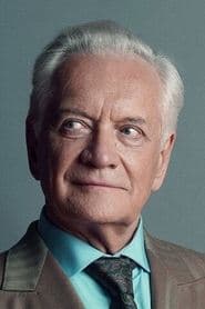 Andrzej Seweryn في دور Mr. Maute De Fleurville