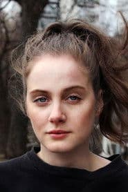 Ingrid Unnur Giæver as Julie