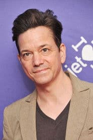 Frank Whaley as Paul 'Father' Mundy