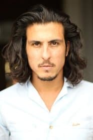 Nick Gomez dans le rôle de Juan