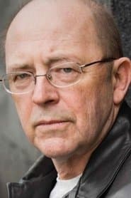 Ebbe Roe Smith dans le rôle de Jim Seaver