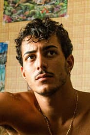 Andrea Montini dans le rôle de Master