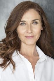 Mona Martínez dans le rôle de Sargento Arana