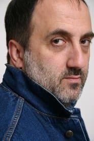 Alexandru Bindea dans le rôle de Gogonea