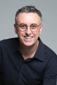 Tony Martin في دور Sen Sgt Bargearse (voice)