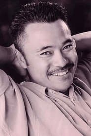 Richard Yee dans le rôle de Doctor Ivan