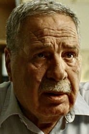 Anwar Khalil في دور Raymond