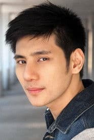 Andrew Gan dans le rôle de Ben