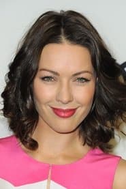Louise Griffiths dans le rôle de Janet