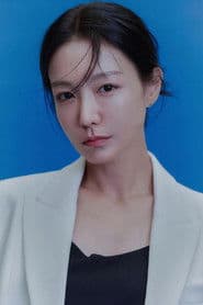 Shin So-yul as Osean Trading Advertisement Beauty 1