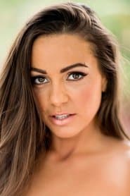 Abigail Mac dans le rôle de Self