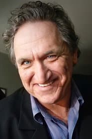 Barrie Dunn في دور Mark