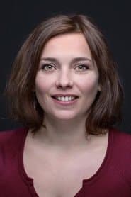 Héloïse Rauth في دور Sarah