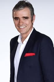Fabrice Drouelle dans le rôle de Narrator (voice over)