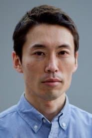山田百次 dans le rôle de Sato