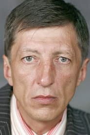 Евгений Мундум dans le rôle de Rasp