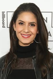 Carolyn Ordoñez في دور Officer Phillips