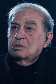 Rikard Ljarja في دور Fshatar