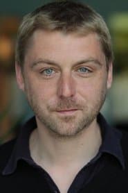 Alexandre Carrière dans le rôle de Tony