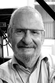 Sepp Strubel في دور General Blan Ko