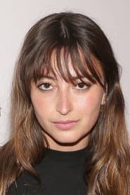 Fabianne Therese as Macy