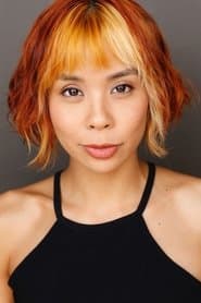 Jaclyn Ngan dans le rôle de Sindy