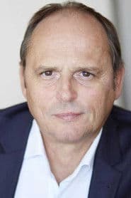 Laurent Pasquier as Narrator (voice)