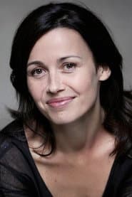 Alexandra Pic في دور Alex