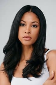Lex Scott Davis dans le rôle de Nya Charms