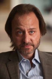 Fisher Stevens dans le rôle de Additional Voices (voice)