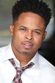 Walter Jones في دور Boomer